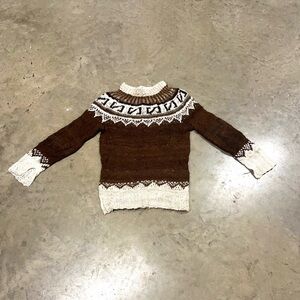 100 % Alpaca Sweater